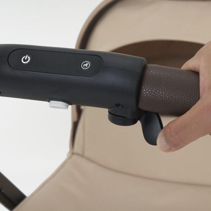 An image of the CYBEX Gold e-Gazelle S Sibling Stroller, highlighting the User Interface feature.