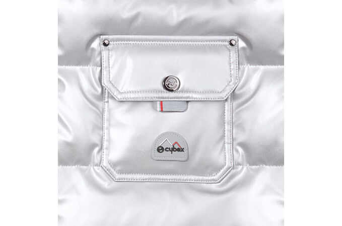 An image of the CYBEX Platinum Platinum Winter Footmuff Accessories for Strollers, highlighting the Front Pocket feature.