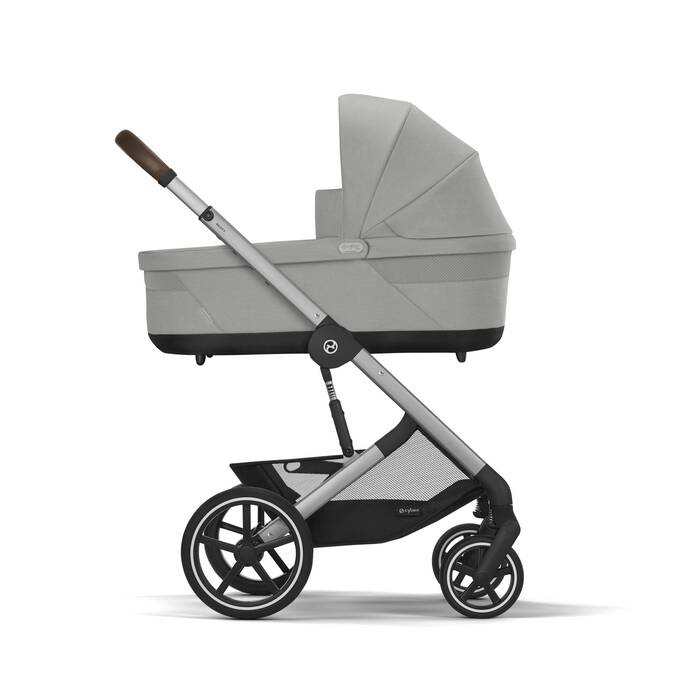 Image shows the combination of several products, sold separately. image number 5 CYBEX Cot S Lux - Stone Grey in Stone Grey large-cybex-neu image number 5