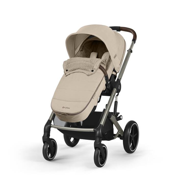 Die Abbildung zeigt die Kombination mehrerer Produkte, die separat verkauft werden. Bild 4 CYBEX Gold Footmuff - Beige in Beige large-cybex-neu Bild 4