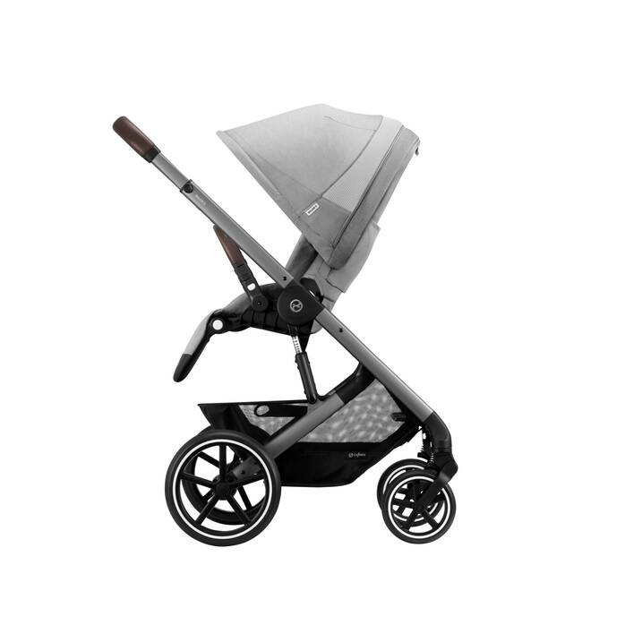 CYBEX Balios S Lux - Lava Grey (Silver Frame) in Lava Grey (Silver Frame) image number 7 CYBEX Balios S Lux - Lava Grey (Silver Frame) in Lava Grey (Silver Frame) large-cybex-gb image number 7