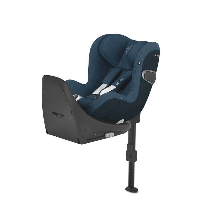 Image shows the combination of several products, sold separately. image number 4 CYBEX Sirona Z2 i-Size - Mountain Blue Plus in Mountain Blue Plus large-cybex-neu image number 4