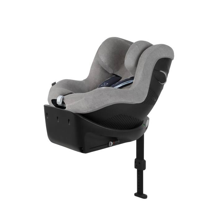 Image shows the combination of several products, sold separately. image number 1 CYBEX Sirona Gi i-Size Summer Cover - Grey in Grey large-cybex-gb image number 1
