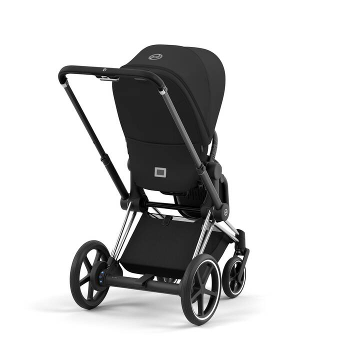 Image shows the combination of several products, sold separately. image number 7 CYBEX e-Priam Frame - Chrome With Black Details in Chrome With Black Details large-cybex-gb image number 7