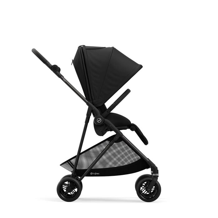 CYBEX Melio Carbon - Deep Black in Deep Black image number 4 CYBEX Melio Carbon - Deep Black in Deep Black large-cybex-us image number 4