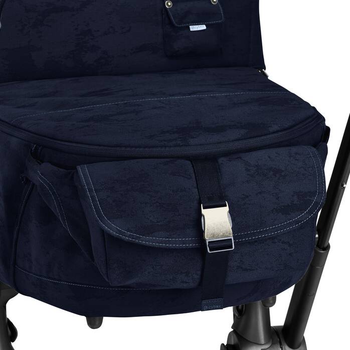 CYBEX Priam Lux Carry Cot - Rebellious Luxury Denim Blue in Rebellious Luxury Denim Blue Bild 7 CYBEX Priam Lux Carry Cot - Rebellious Luxury Denim Blue in Rebellious Luxury Denim Blue large-cybex-neu Bild 7