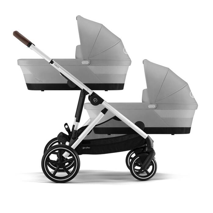 Image shows the combination of several products, sold separately. image number 5 CYBEX Gazelle S Cot - Lava Grey in Lava Grey large-cybex-ca image number 5