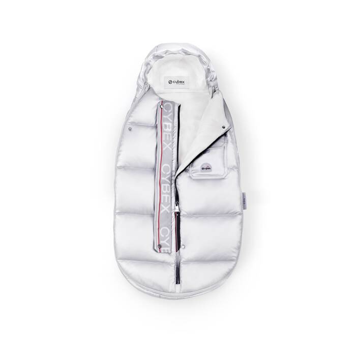 CYBEX Platinum Winter Footmuff Mini - Arctic Silver in Arctic Silver image number 3 CYBEX Platinum Winter Footmuff Mini - Arctic Silver in Arctic Silver large-cybex-neu image number 3