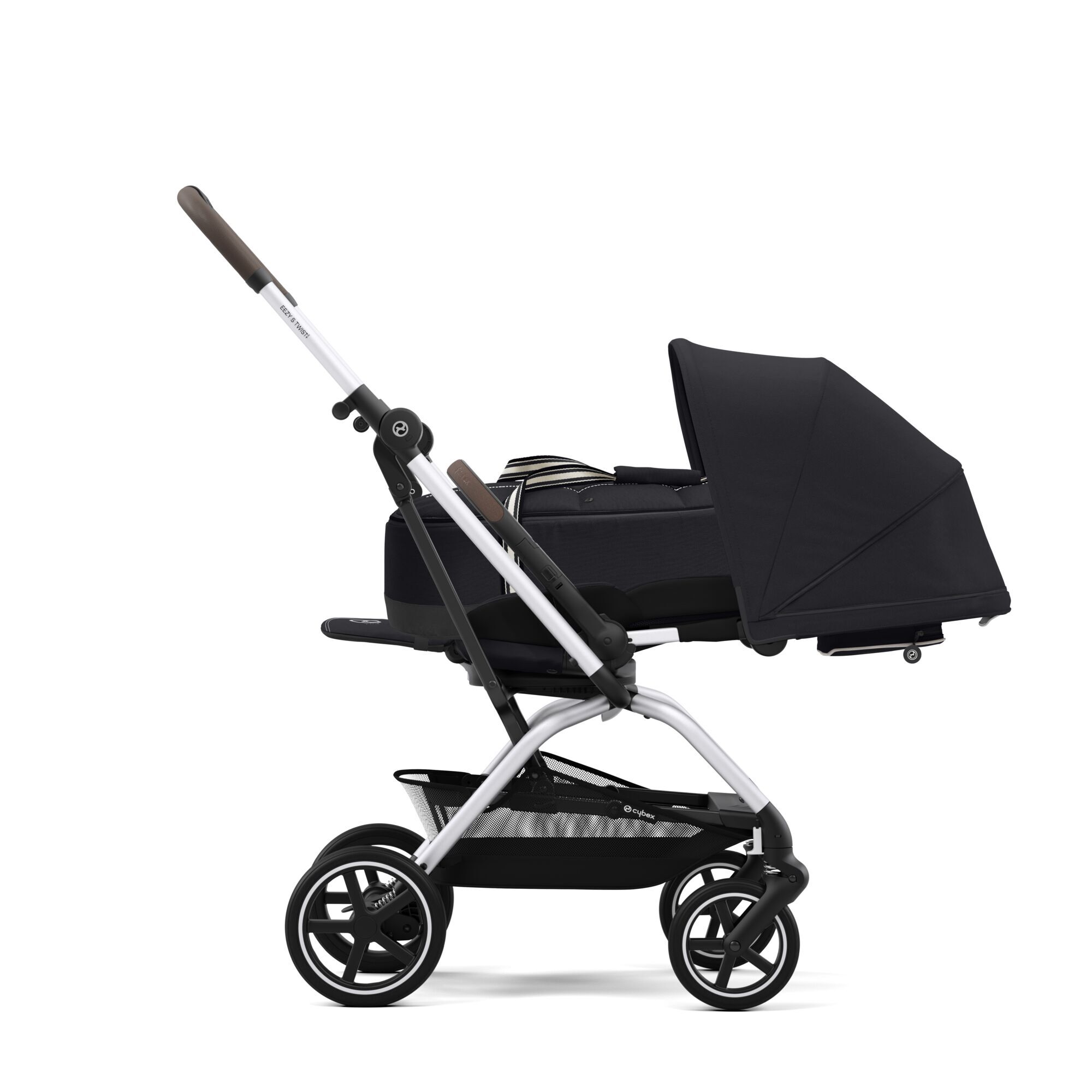CYBEX Eezy S Twist+2 &ndash; Moon Black in Moon Black (Silver Frame) large-cybex-neu č&iacute;slo sn&iacute;mku 5 Mal&eacute;