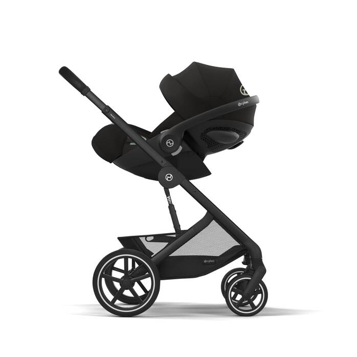 Image shows the combination of several products, sold separately. image number 4 CYBEX Balios S Lux - Moon Black (Black Frame) in Moon Black (Black Frame) large-cybex-row image number 4