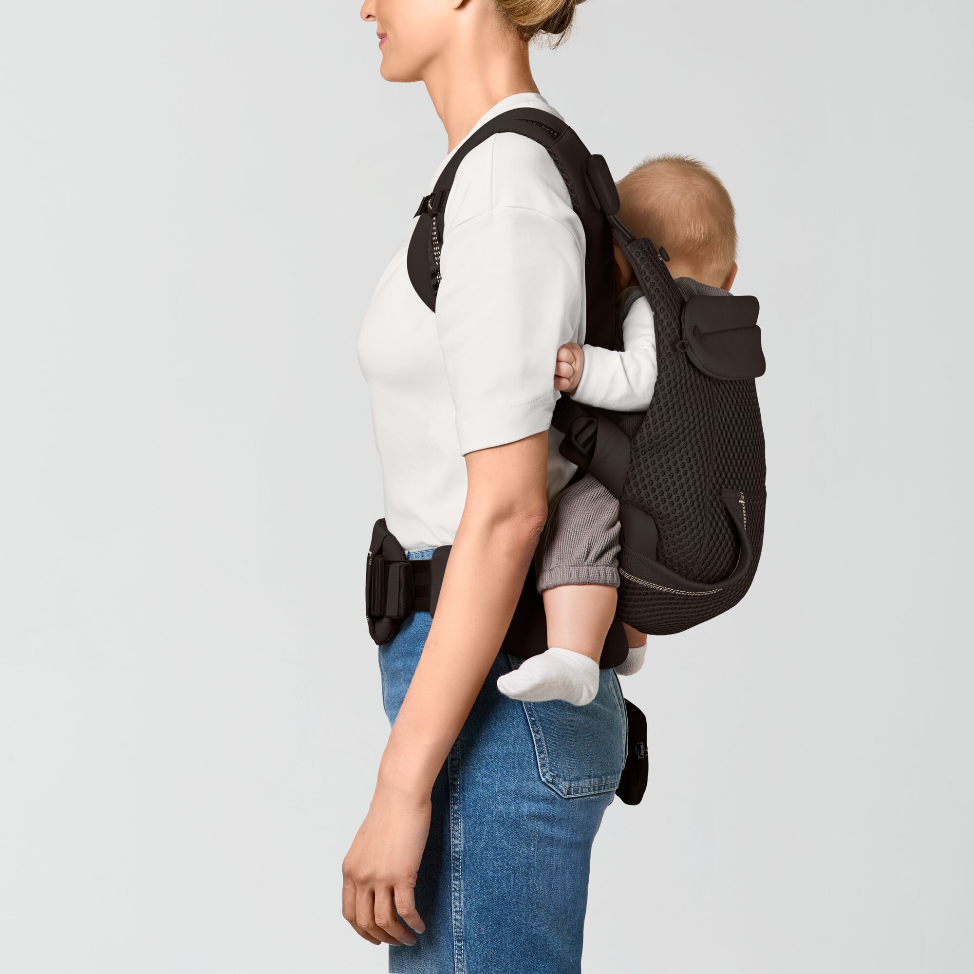 CYBEX Laya Carrier - Chocolate Brown in Chocolate Brown large-cybex-us image number 5