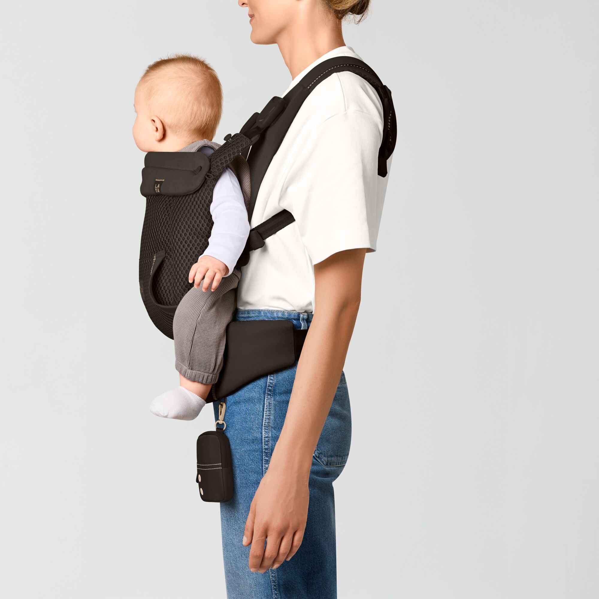 CYBEX Laya Carrier - Chocolate Brown in Chocolate Brown large-cybex-us image number 4