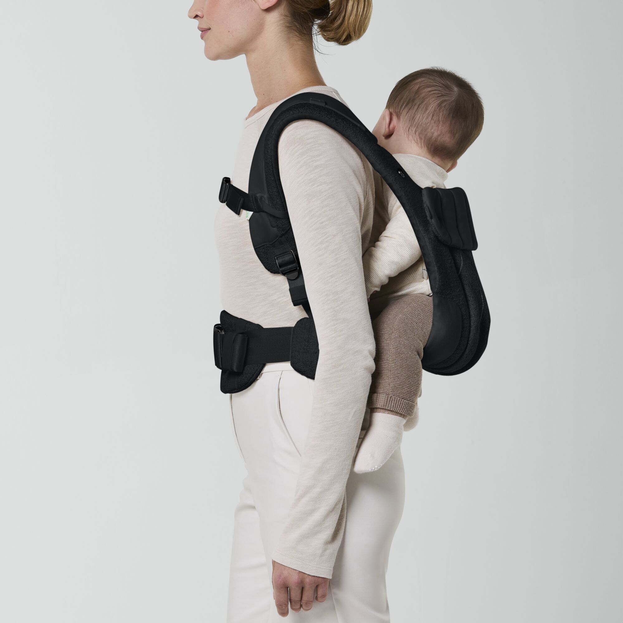 CYBEX Coya Baby Carrier Boucle - Stone Black (Boucl&eacute;) in Stone Black (Boucl&eacute;) large-cybex-us image number 4 Small