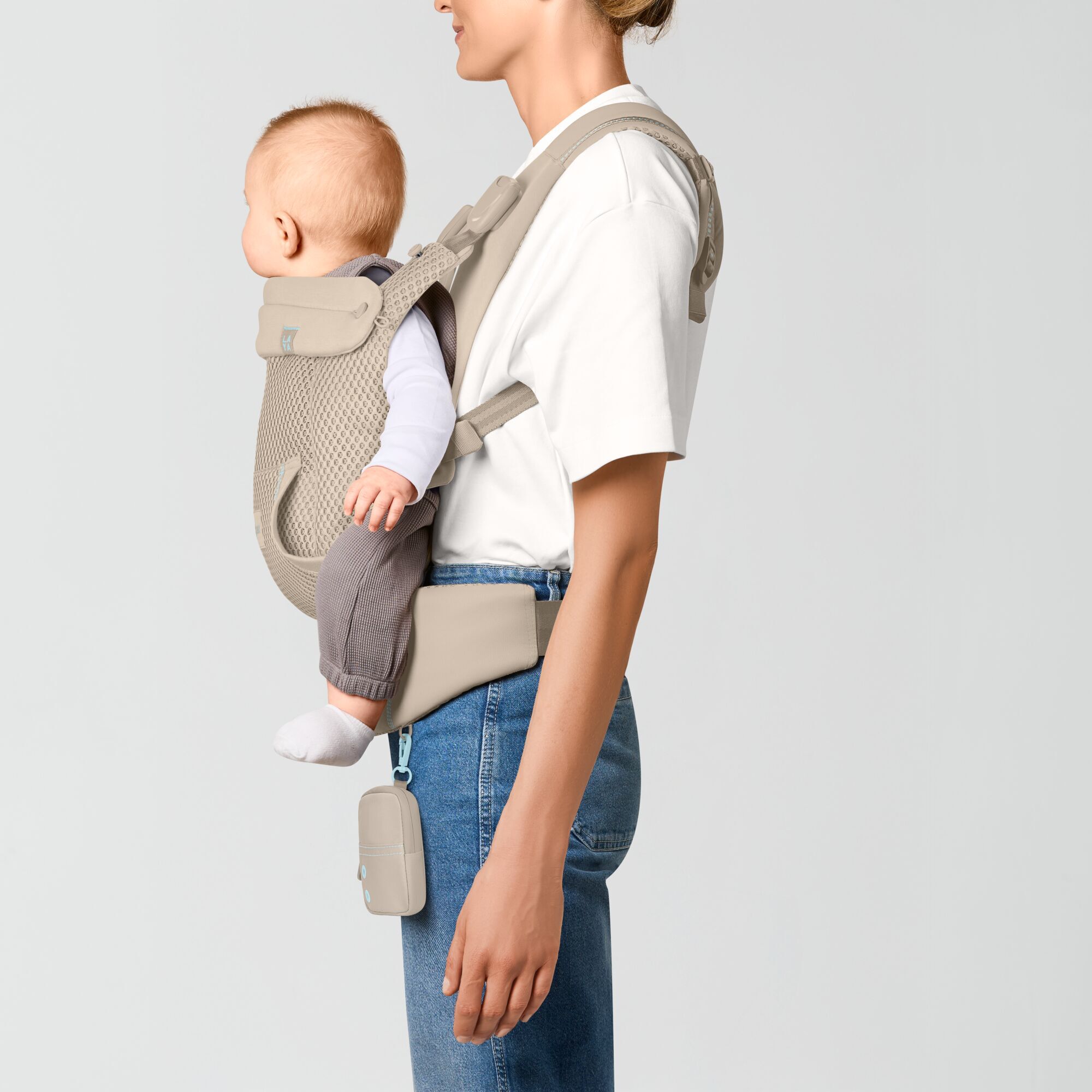CYBEX Laya Carrier - Almond Beige in Almond Beige large-cybex-us image number 4