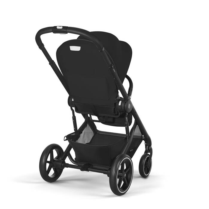 CYBEX Balios S Lux - Moon Black (Black Frame) in Moon Black (Black Frame) image number 7 CYBEX Balios S Lux - Moon Black (Black Frame) in Moon Black (Black Frame) large-cybex-row image number 7