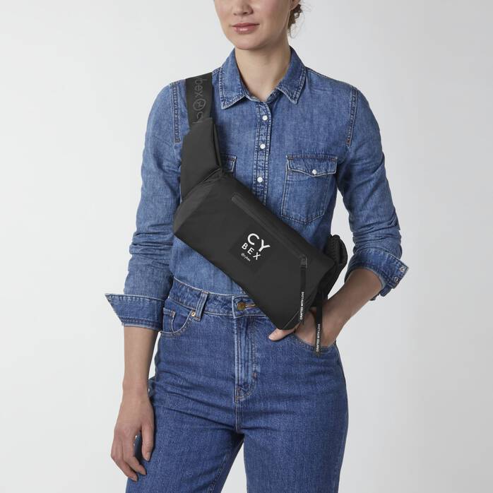 CYBEX Coya Carrier - Black in Black image number 7 CYBEX Coya Carrier - Black in Black large-cybex-us image number 7