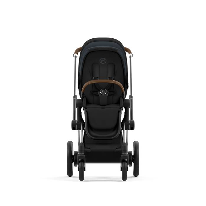 CYBEX e-Priam Frame - Chrome With Brown Details in Chrome With Brown Details image number 3 CYBEX e-Priam Frame - Chrome With Brown Details in Chrome With Brown Details large-cybex-us image number 3