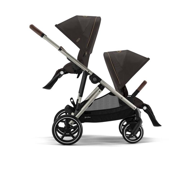 Image shows the combination of several products, sold separately. image number 4 CYBEX Gazelle S - Chocolate Brown in Chocolate Brown (Taupe Frame) large-cybex-gb image number 4