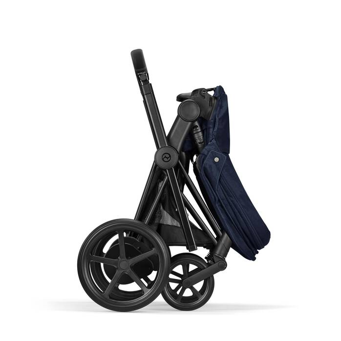 Image shows the combination of several products, sold separately. image number 7 CYBEX Priam / e-Priam Seat Pack - Rebellious Luxury Denim Blue in Rebellious Luxury Denim Blue large-cybex-neu image number 7