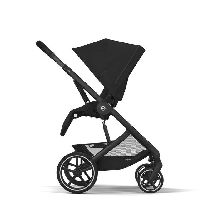 CYBEX Balios S Lux - Moon Black (Black Frame) in Moon Black (Black Frame) image number 6 CYBEX Balios S Lux - Moon Black (Black Frame) in Moon Black (Black Frame) large-cybex-row image number 6