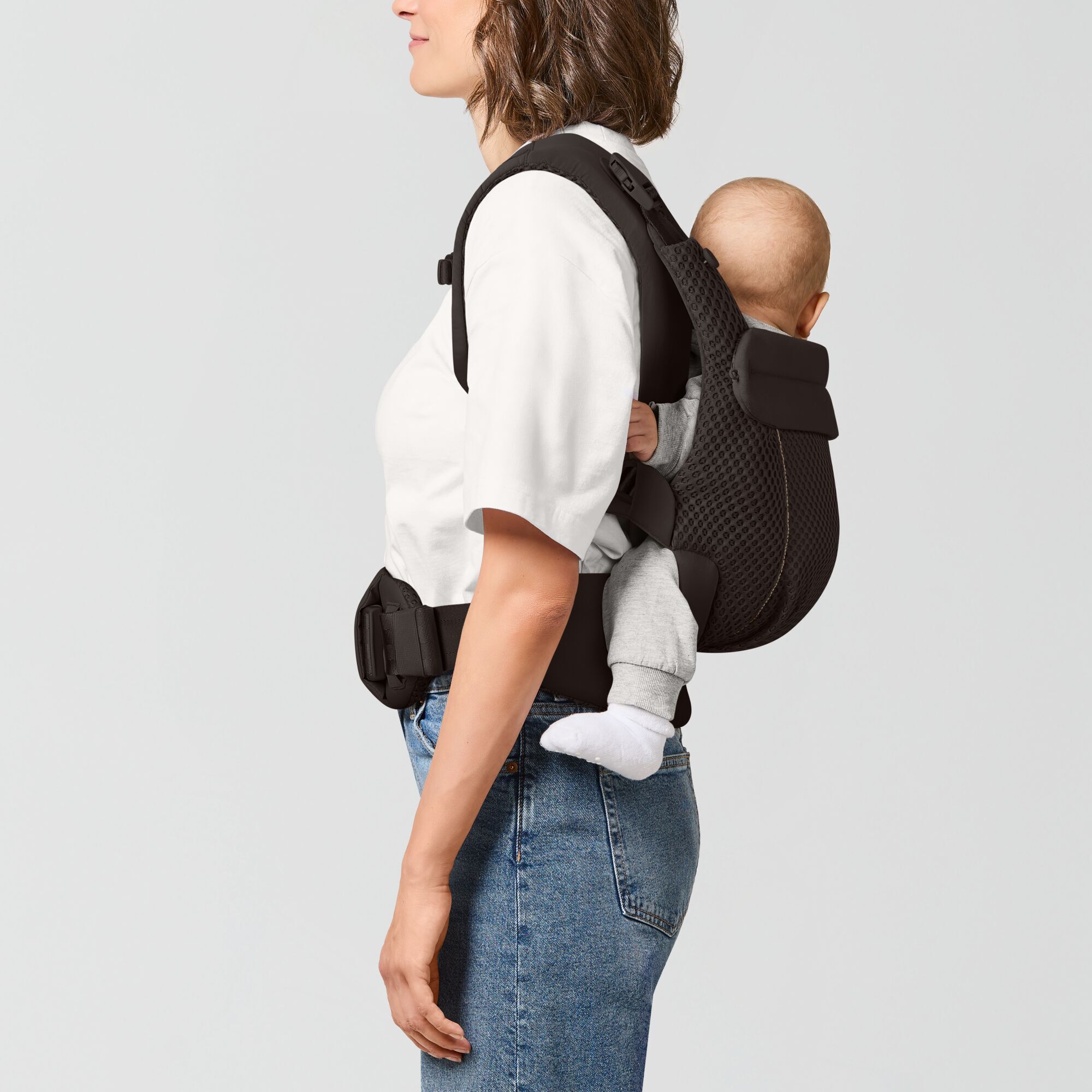CYBEX Amya Carrier - Chocolate Brown in Chocolate Brown large-cybex-us image number 5