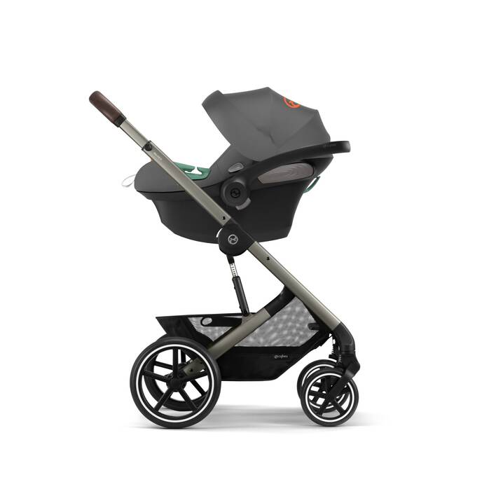 CYBEX Balios S Lux 2023 - Lava Grey (Silver Frame) in Lava Grey (Silver Frame) image number 4 CYBEX Balios S Lux 2023 - Lava Grey (Silver Frame) in Lava Grey (Silver Frame) large-cybex-neu image number 4