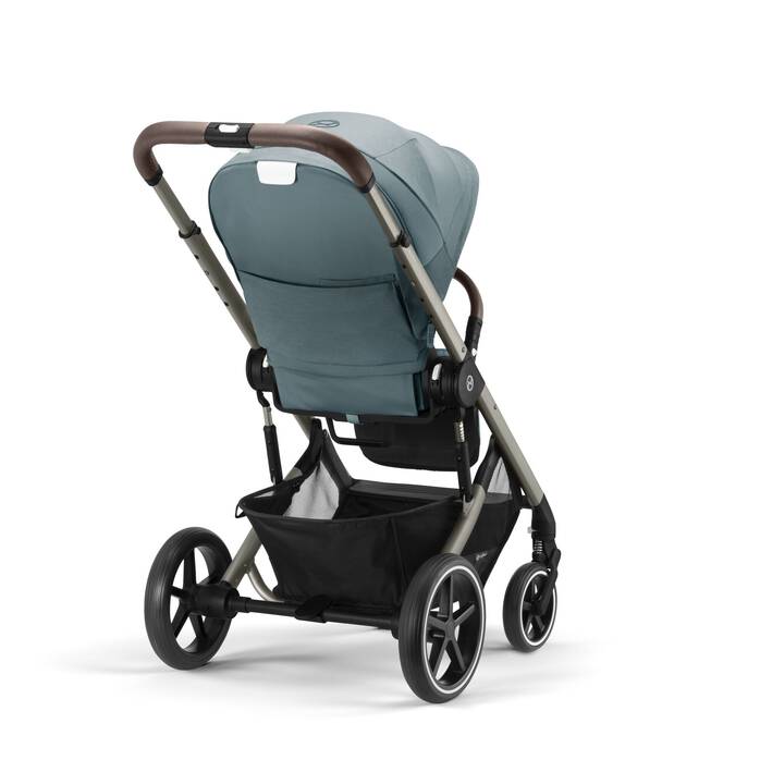 CYBEX Balios S Lux 2023 - Sky Blue (Taupe Frame) in Sky Blue (Taupe Frame) image number 8 CYBEX Balios S Lux 2023 - Sky Blue (Taupe Frame) in Sky Blue (Taupe Frame) large-cybex-neu image number 8